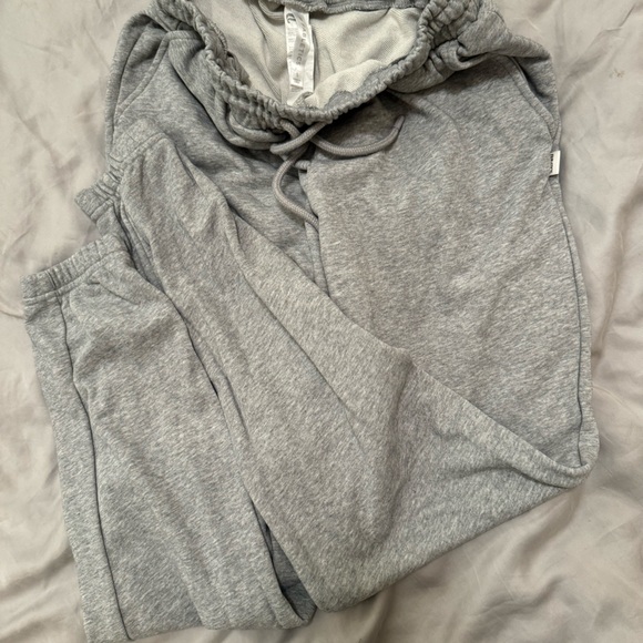 Fabeltics Go-To Waffle Sweatpant in Classic Grey - Picture 6 of 8